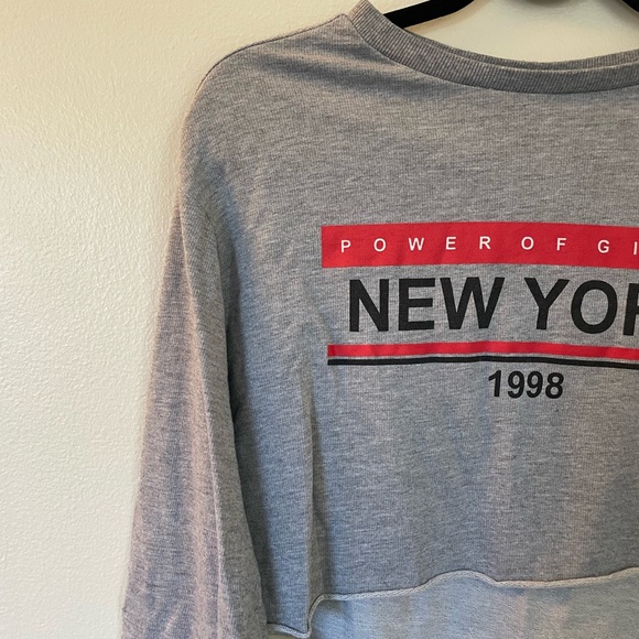 Divided | Gray Cropped NY Sweatshirt | Size Small - Picture 2 of 6